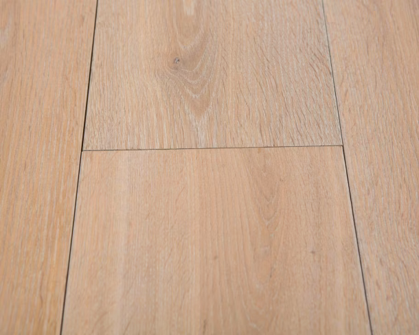 Brushed Washed Engineered Floor 